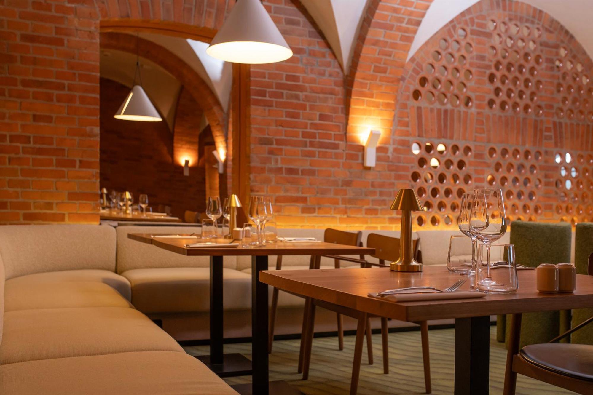 Zinar Castle Hotel Krakow Bagian luar foto