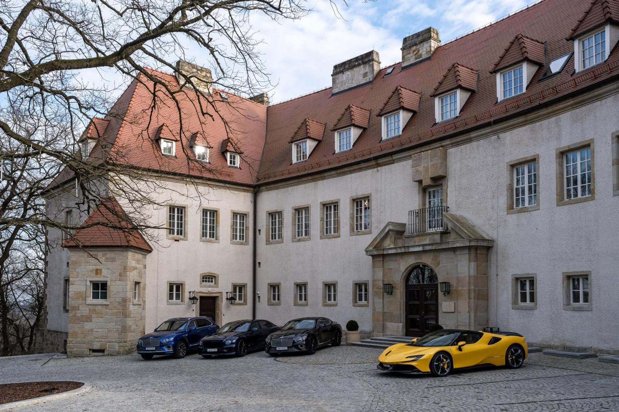 Zinar Castle Hotel Krakow Bagian luar foto